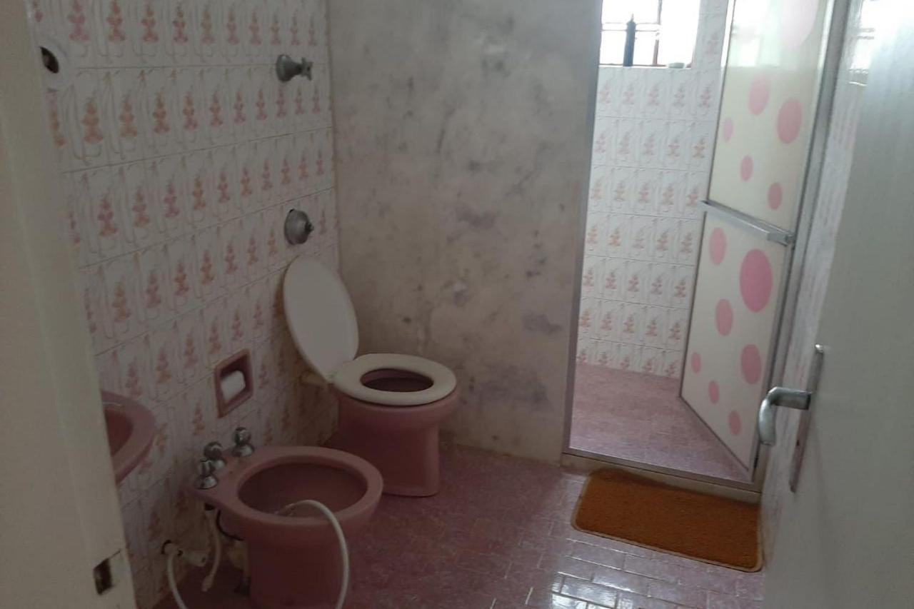 Casa 5 Quartos, Ampla, A 100 Metros Da Praia. Amigos E Familia Sao Bem Vindos A Essa Casa. Venha Viver Momentos Inesqueciveis Aqui. Guarapari Exterior photo